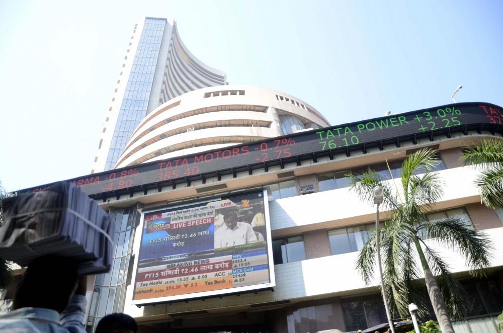 The Weekend Leader - Global cues, high crude prices dent equities; metals' stocks fall